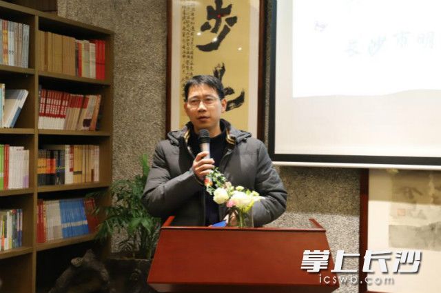 曹建新校长发言