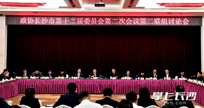 今日上午，市委副书记、市长陈文浩参加政协长沙市第十二届委员会第二次会议第二联组讨论会。长沙晚报记者 周柏平 摄