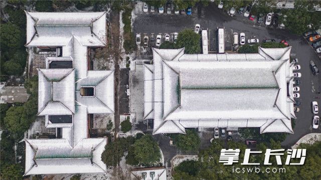 湖南大学礼堂。
