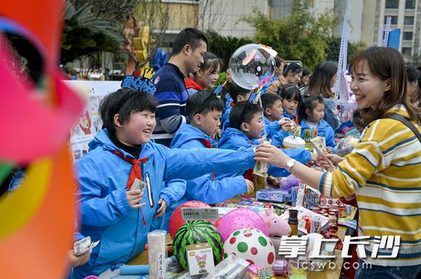 均为长沙晚报全媒体记者 邹麟 摄