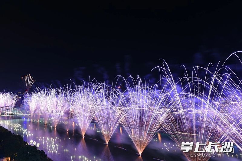 赖暘 摄