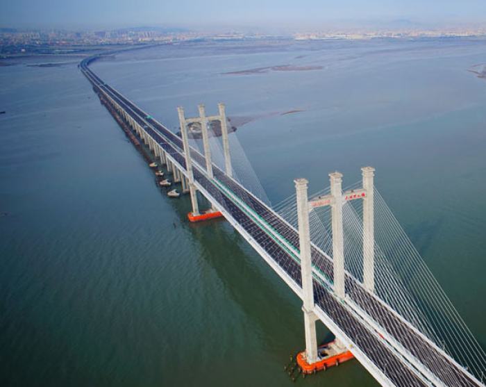 泉州湾跨海大桥(资料图)