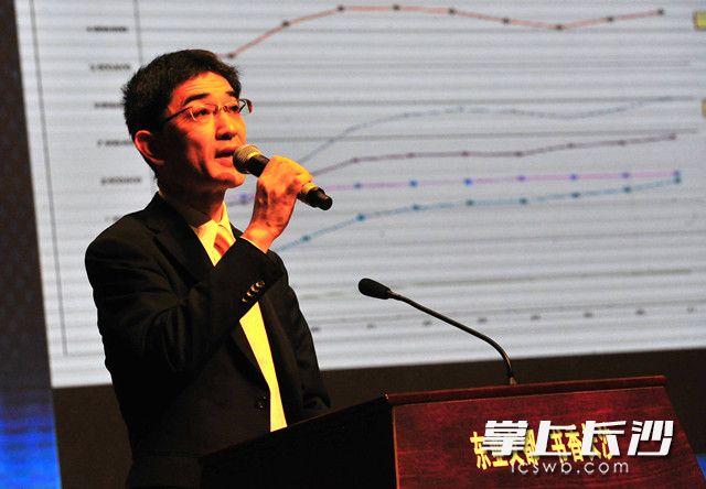 日本京都市代表井上悦道发言。