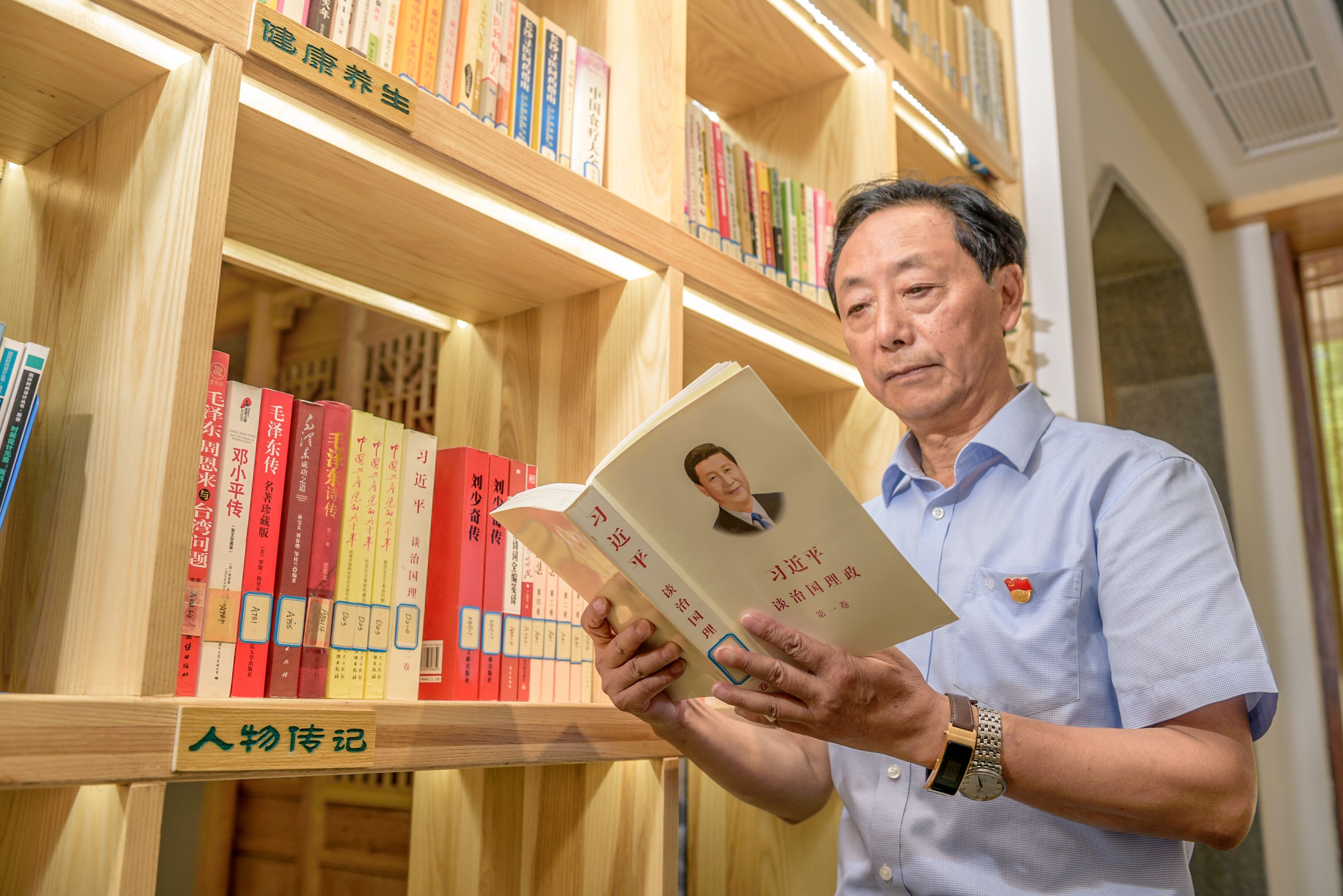  蔡力强接受记者采访时说：“我非常感恩党的培养和这个伟大的时代，让我有机会、有平台去实现自己的梦想和价值。”    均为长沙晚报全媒体记者 陈飞 张帆 摄影报道