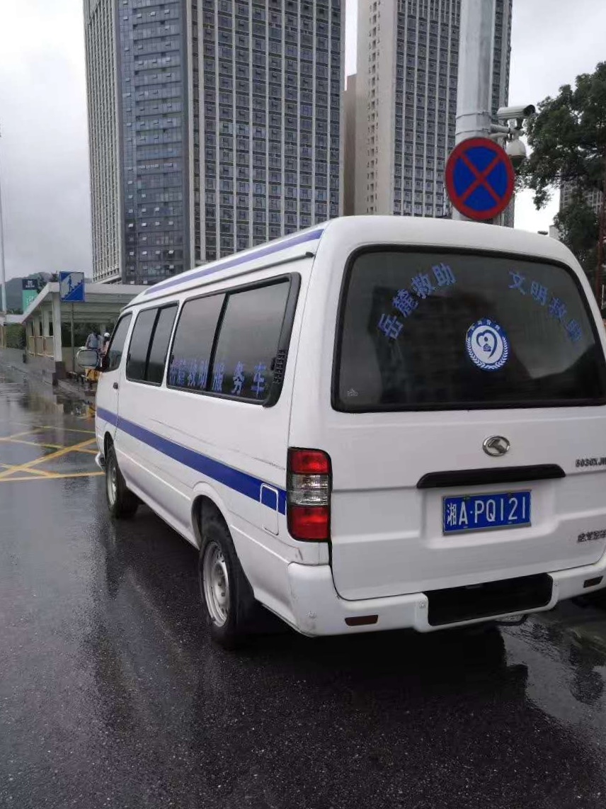 流动的救助服务车。长沙晚报通讯员 何丹 供图
