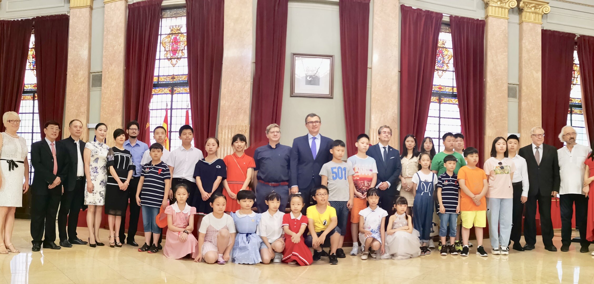 湖南钢琴小选手在西班牙。左承德 供图