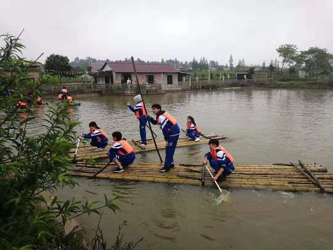 社会实践中。