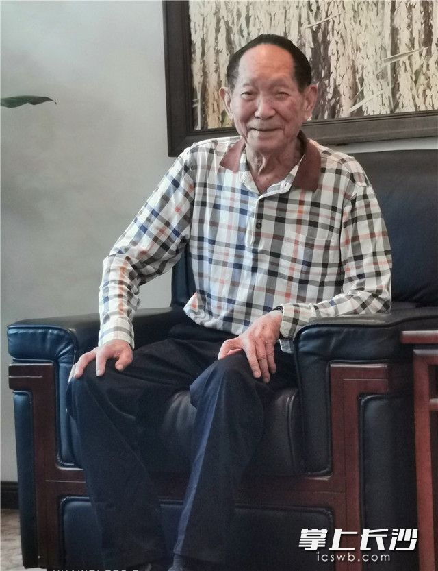 袁隆平近照。湖南杂交水稻研究中心研究员 辛业芸 供图
