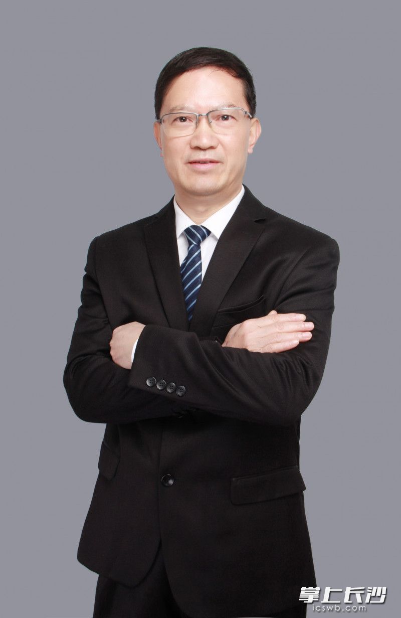 王耀南