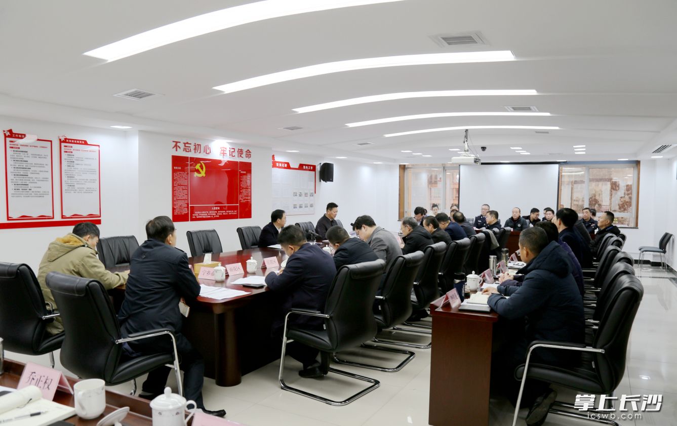 副市长谭勇来到市林业局调研全市林业工作，听取2019年林业工作情况汇报，研判2020年工作形势，部署推动下阶段工作。 长沙晚报通讯员 颜梦玲 供图