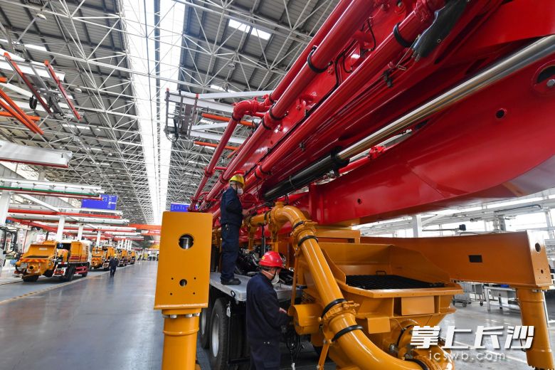 全年研发投入58.65亿元！三一重工打造“第一推动力”。长沙晚报全媒体记者 王志伟摄