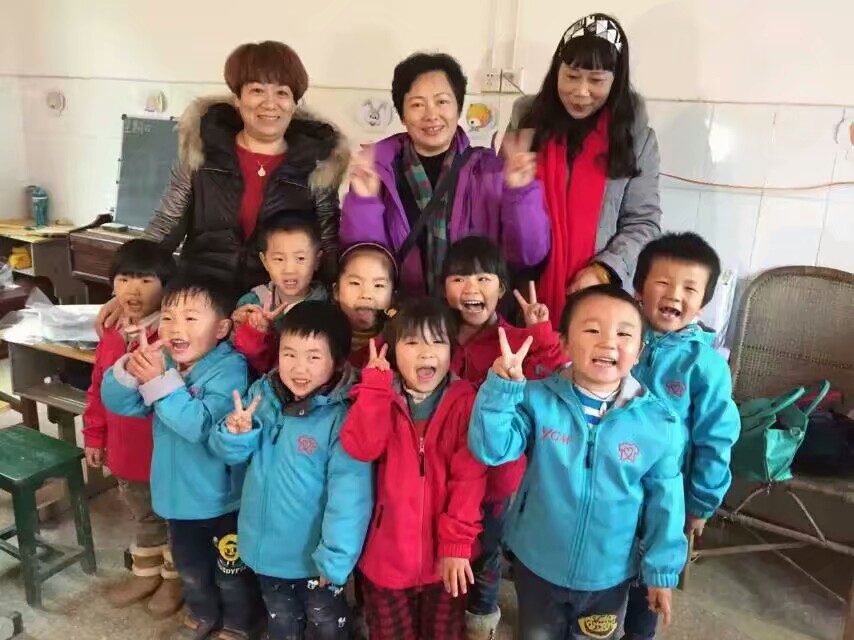 刘敏参与助学公益活动。受访者供图