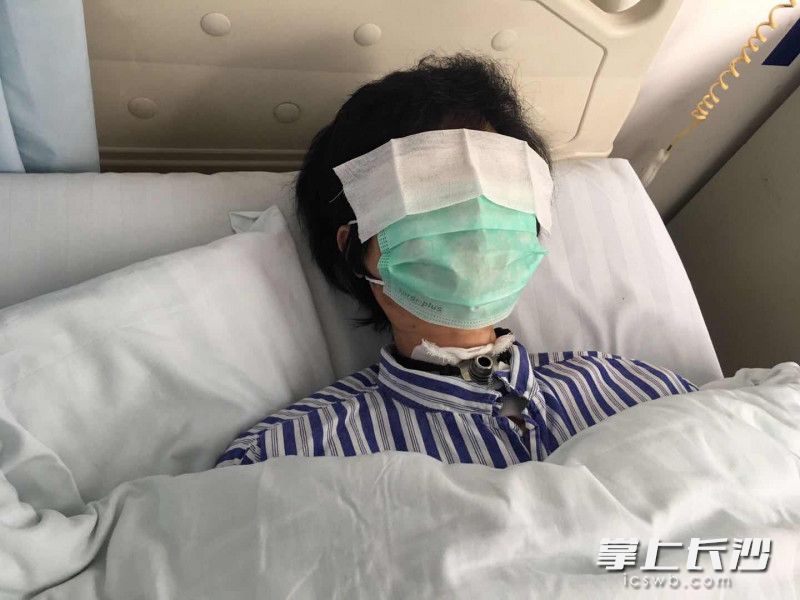 目前患者还在医院接受进一步治疗。长沙晚报全媒体记者 杨蔚然 通讯员 成嘉明 摄影报道