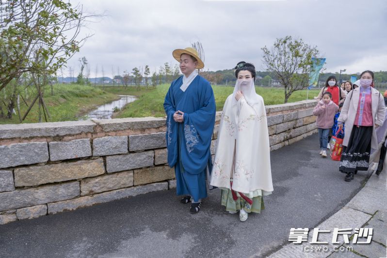 长沙开展旅行社总部引流组团游长沙活动，凡长沙市各旅行社组织出发地为长沙行政区外各地市（州）10人以上团队游长沙均有奖励。