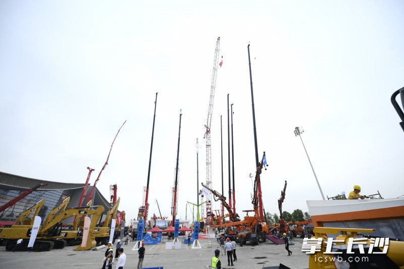 2019长沙国际工程机械展览会现场。长沙晚报全媒体记者黄启晴 摄