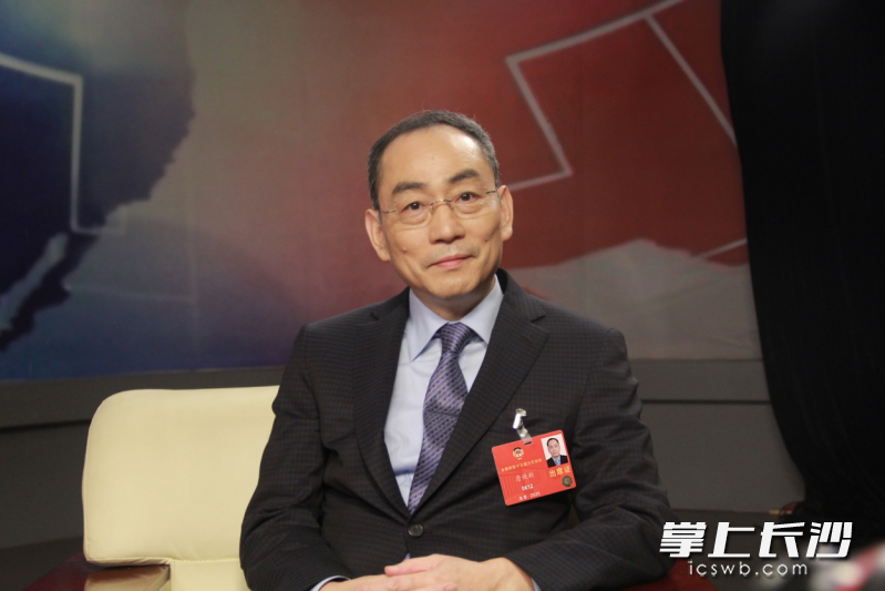 全国政协委员、中联重科党委书记、董事长詹纯新（通讯员 成坤供图）