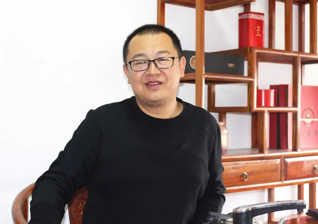 郭子兴由销售员已成长为上市企业高管。   均为资料图片
