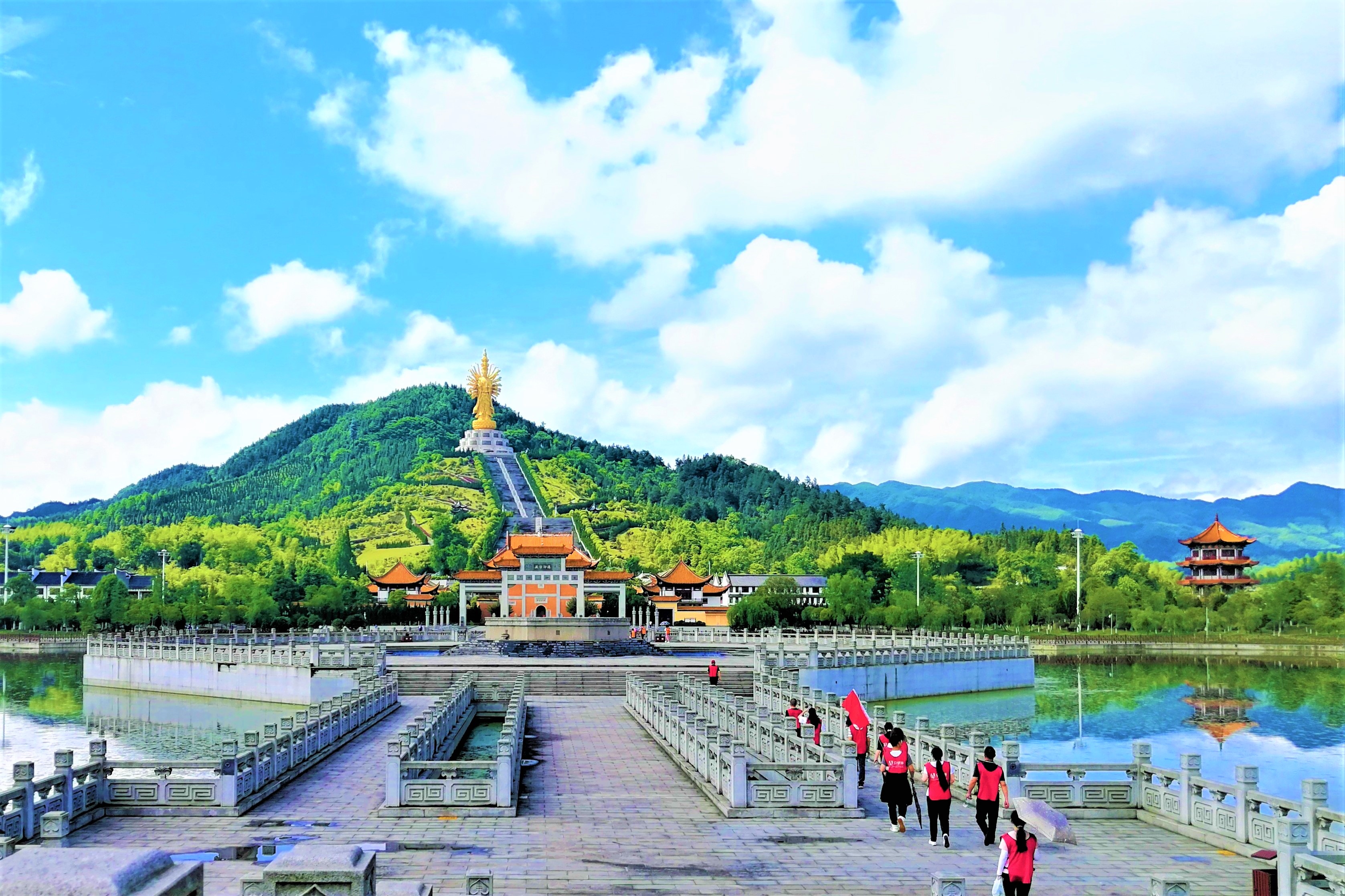 沩山风景名胜区位于宁乡市最西部，目前已经成为国内著名的避暑胜地。 长沙晚报全媒体记者 张禹 摄