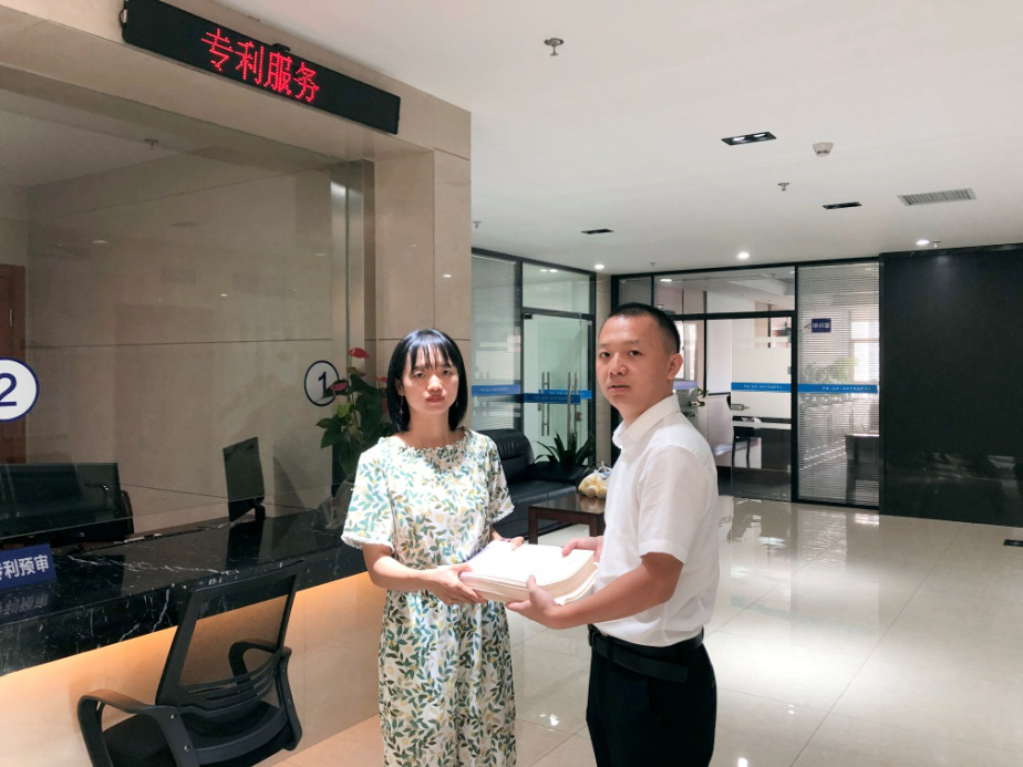 长沙知识产权保护中心首次为企业上市提供专利登记簿副本服务。