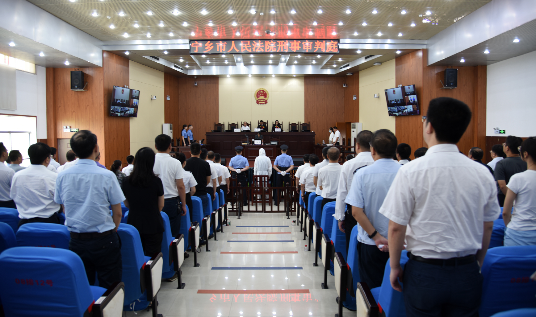 庭审中。长沙晚报通讯员 杨婷 供图
