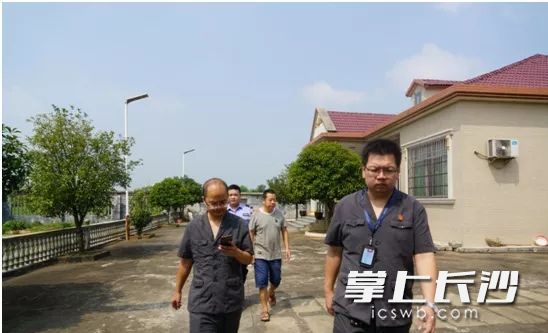 依法传唤被执行人朱某。