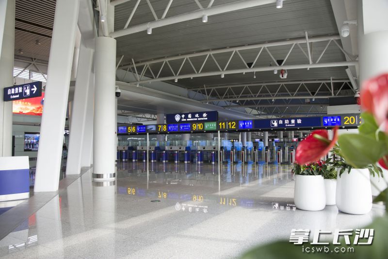 改造后的边检自助通道