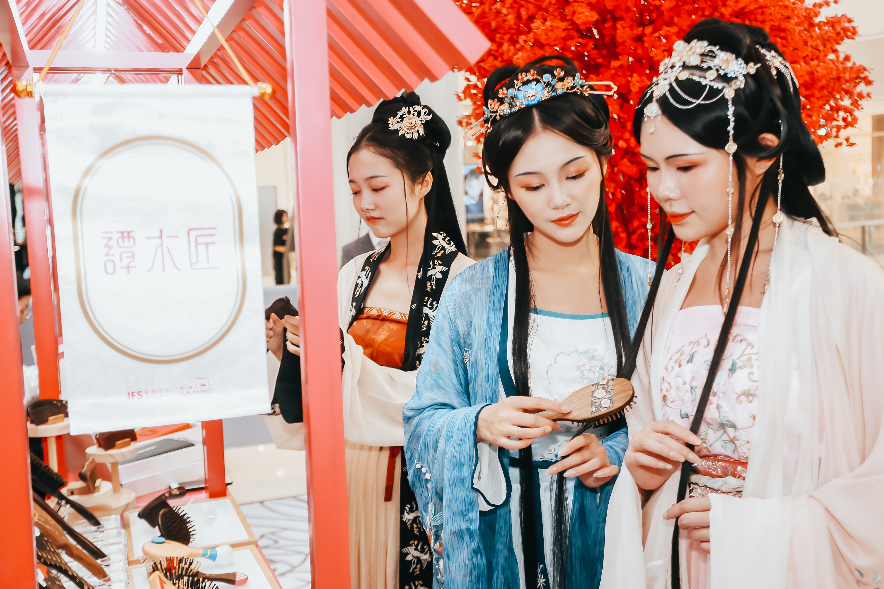 长沙IFS“大宋潮Labs”，欢迎市民来打卡。长沙IFS供图