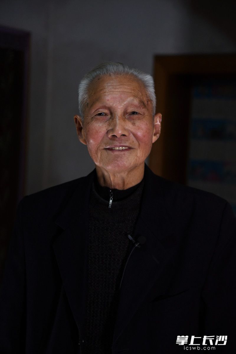 一朝从军报国，张绍仁一生坚守军人的初心和本色。长沙晚报全媒体记者 刘琦 摄