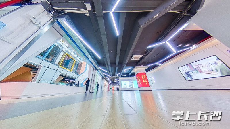5G技术实验室，在这里你可以看到未来。