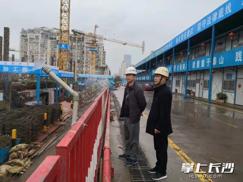 天心区扎实开展“控尘”“控车”“控烧”“控排”。