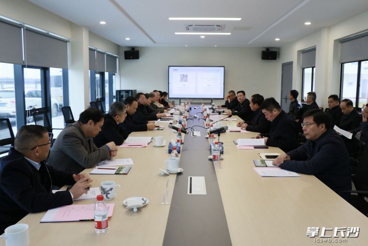 座谈会现场。通讯员 邓芳 摄