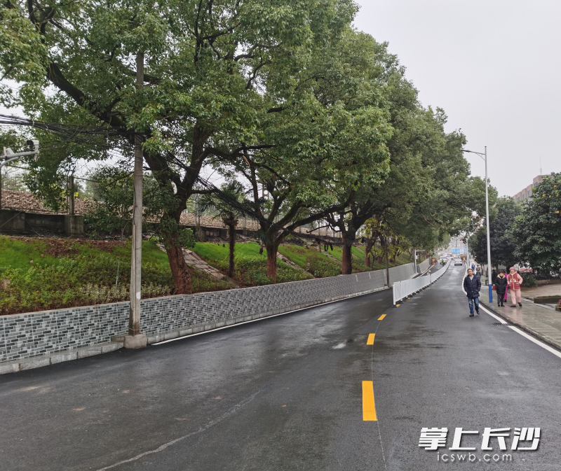 下新市街铁路沿线改造后新颜。长沙晚报全媒体记者 王斌 摄