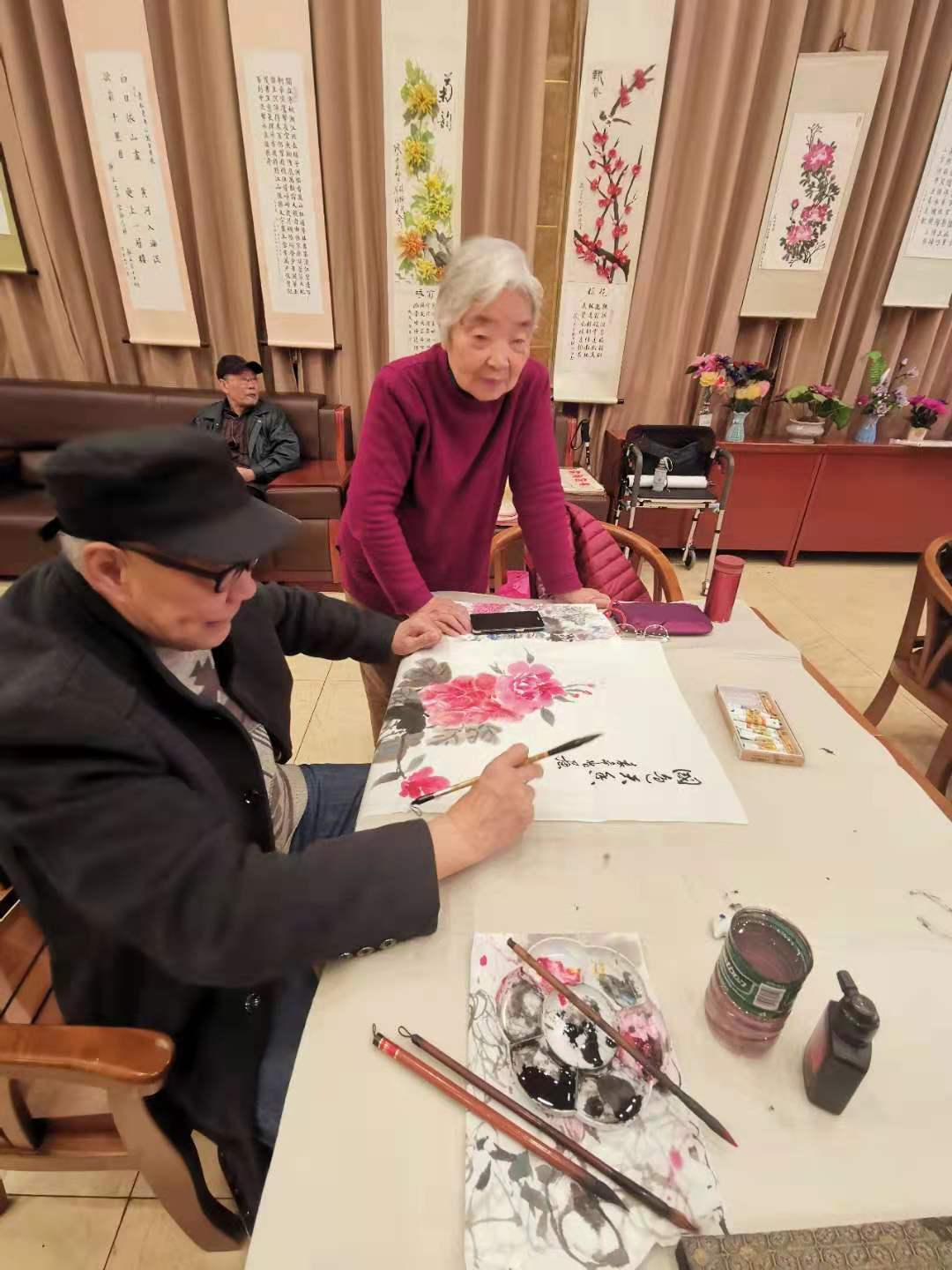 安沙镇青松老年公寓老人在快乐学习。长沙晚报全媒体记者 颜家文摄