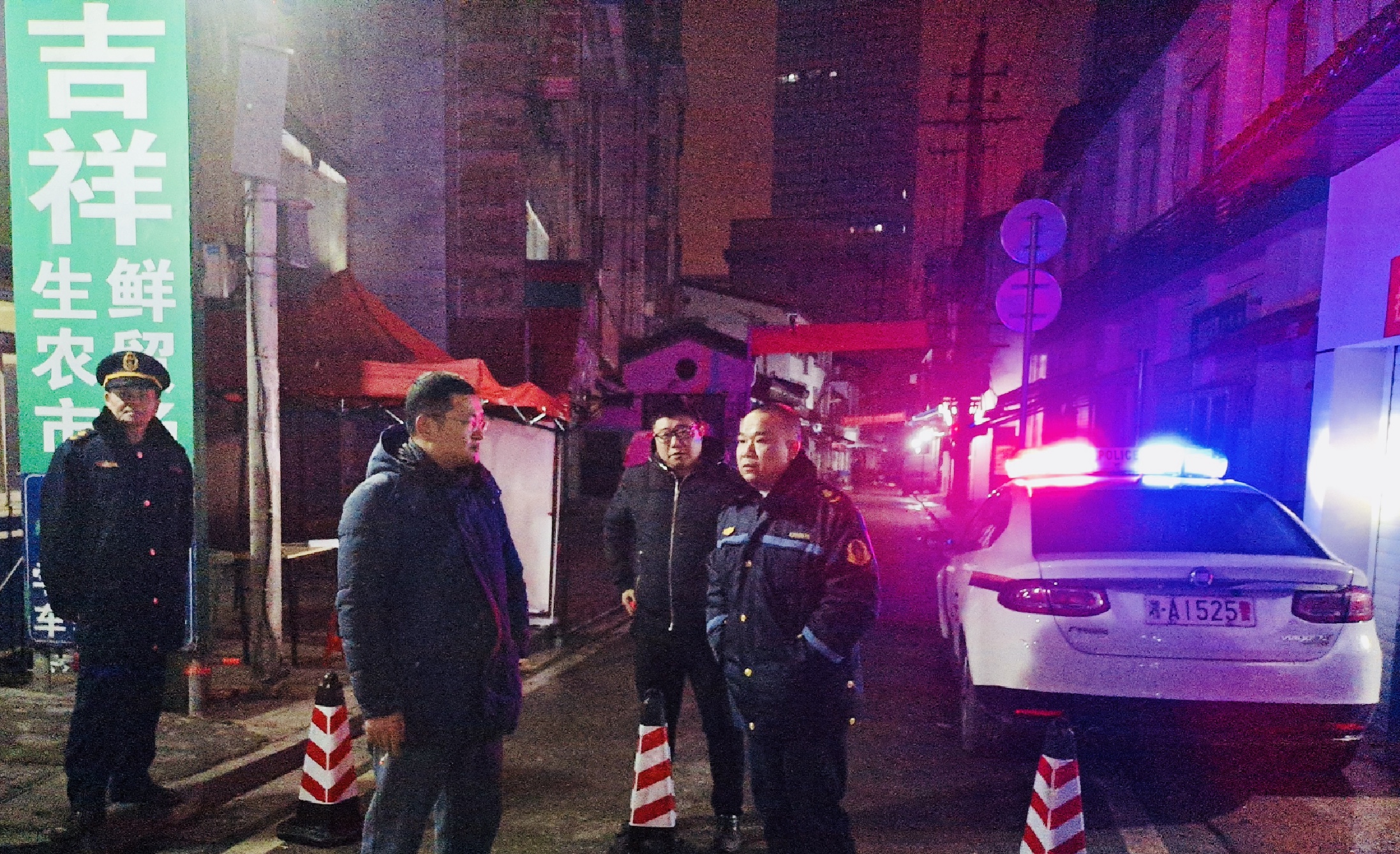 吉祥巷生鲜市场将是当街杀鸡剖鱼的店铺分流的正规市场之一。 通讯员 陈素婷 摄