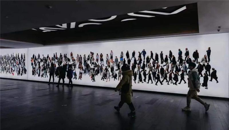 “过道”范嘉树写真展展出“百人图”系列。均为受访者供图