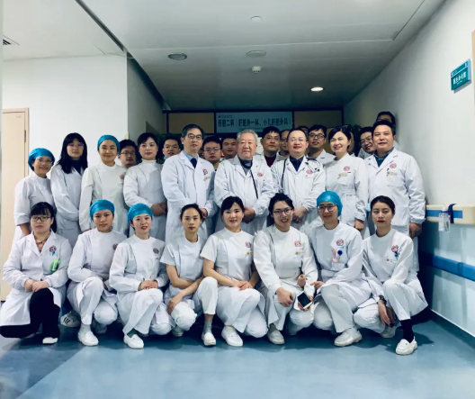 在湖南省人民医院天心阁院区第二住院楼18楼,小儿肝胆外科正式运行。长沙晚报通讯员 李佳 王乐 供图 在湖南省人民医院天心阁院区第二住院楼18楼,小儿肝胆外科正式运行。长沙晚报通讯员 李佳 王乐 供图