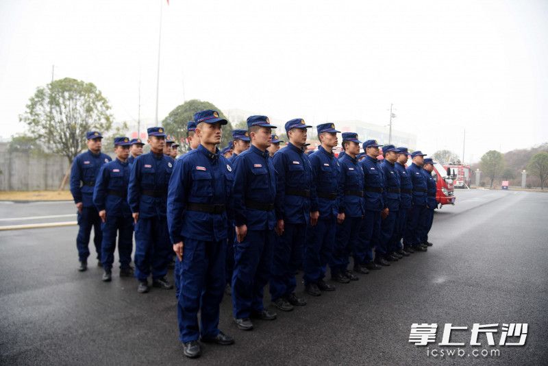 新消防队员精神抖擞，将分配至长沙县5个镇。
