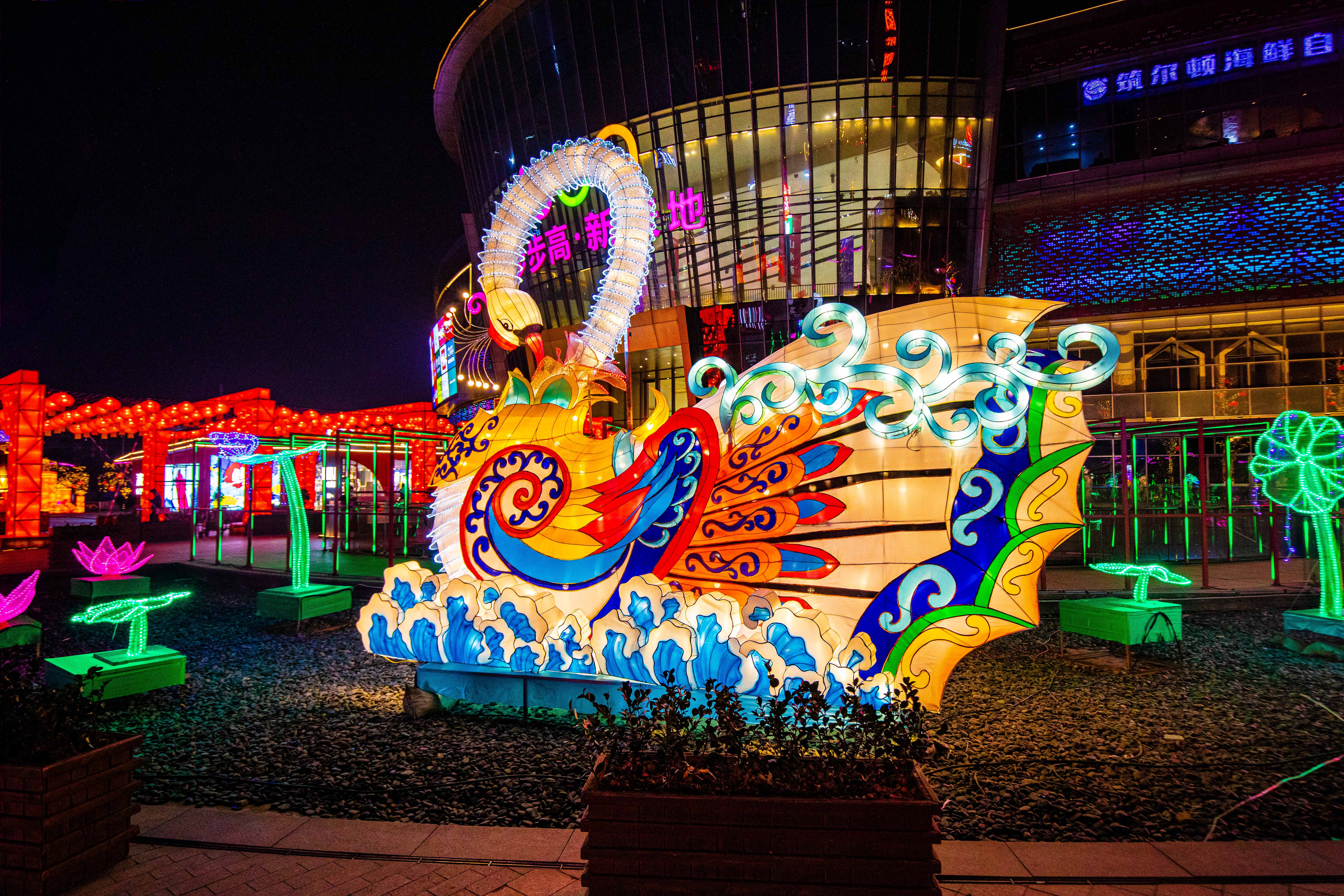 70万方火树银花、60余组大型花灯，为市民留长过年休闲娱乐提供了一个好去处。长沙晚报通讯员 傅斯威 供图