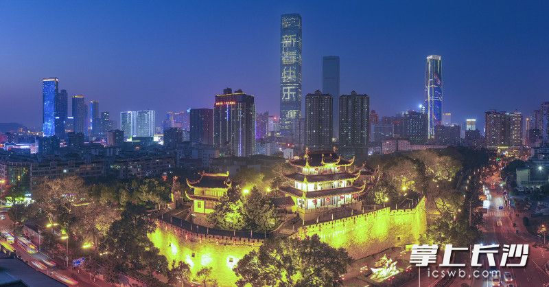 天心阁作为古城长沙的地标，也是如今星城的网红打卡点。    均为长沙晚报全媒体记者王志伟、邹麟摄