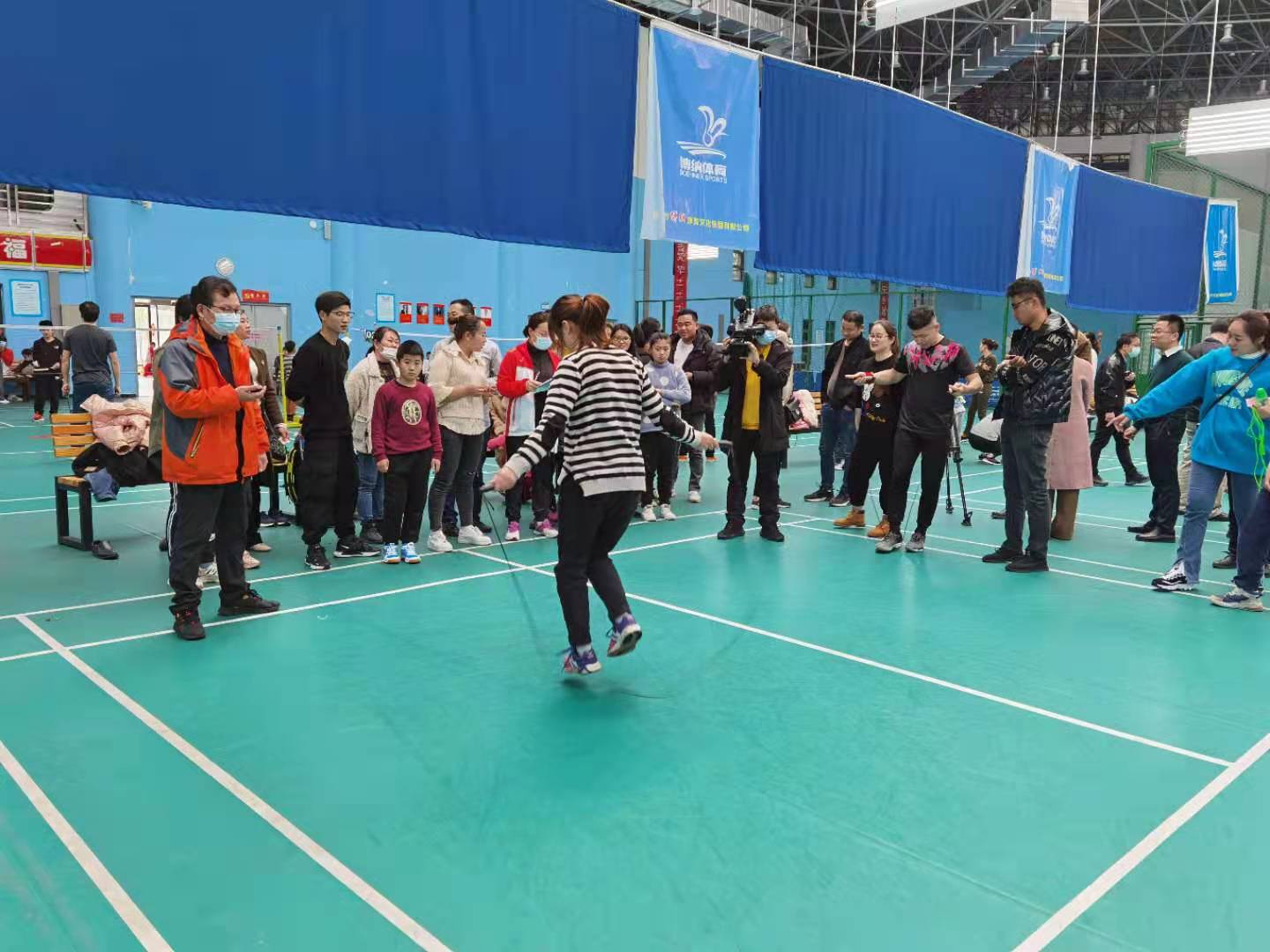 轻松的跳绳比赛。本组图片由宁乡经开区提供