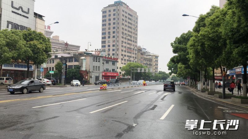 优化完成后的远大路五里牌路段。长沙晚报全媒体记者 张洋子 摄
