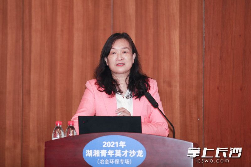 省院士咨询与交流促进会副会长陈晓红院士勉励青年英才们努力攻关取得更多原创性技术突破。均为长沙晚报通讯员 廖晨昊 摄