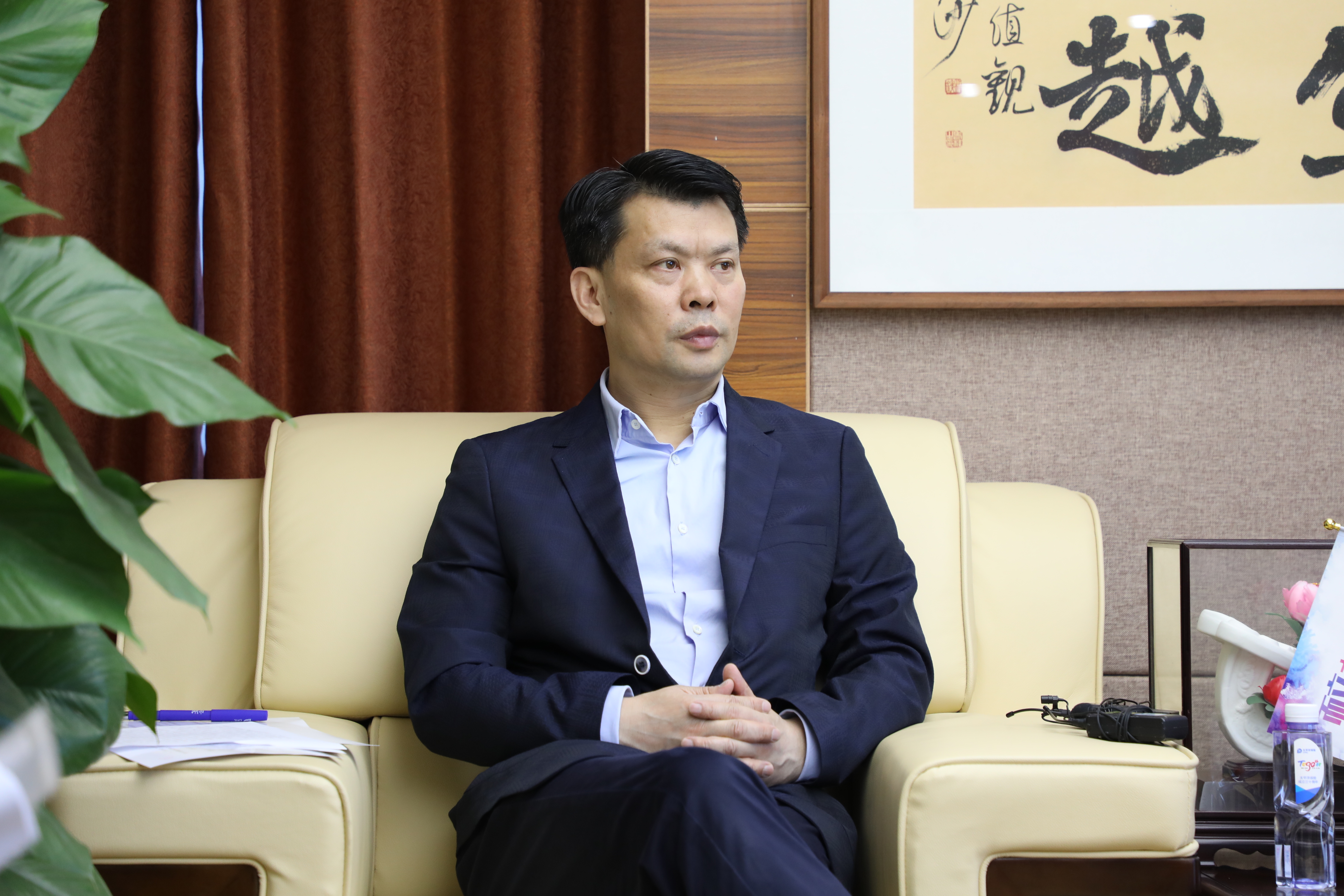 中国太保产险湖南分公司党委书记、总经理刘修华接受采访。