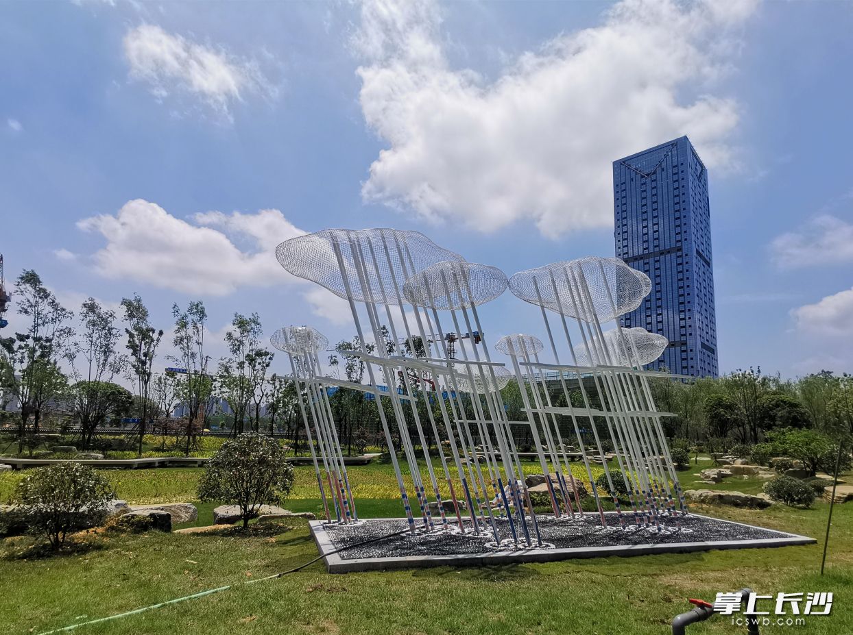 中央“绿轴”马栏山公园建成开园。长沙晚报全媒体记者 王志伟 摄