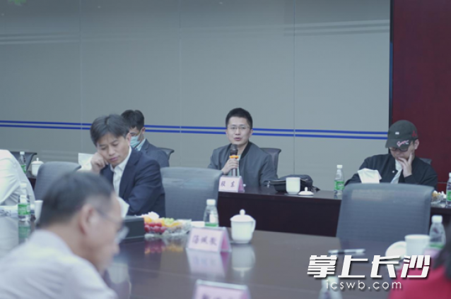 股东在会上提问