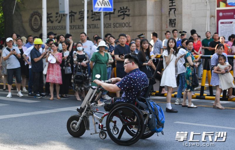均为长沙晚报全媒体记者  邹麟 摄