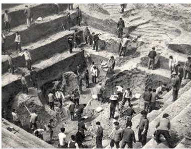 上世纪70年代马王堆汉墓发掘现场。湖南省博物馆提供 上世纪70年代马王堆汉墓发掘现场。湖南省博物馆提供