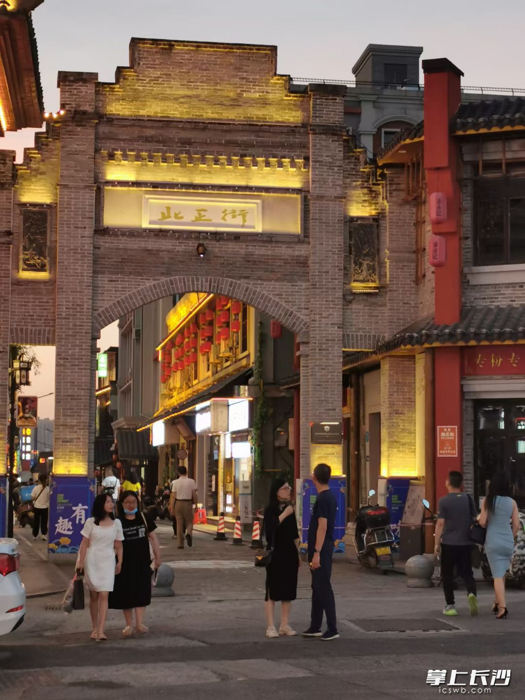 充满历史感的潮宗街历史文化街区，图为北正街。