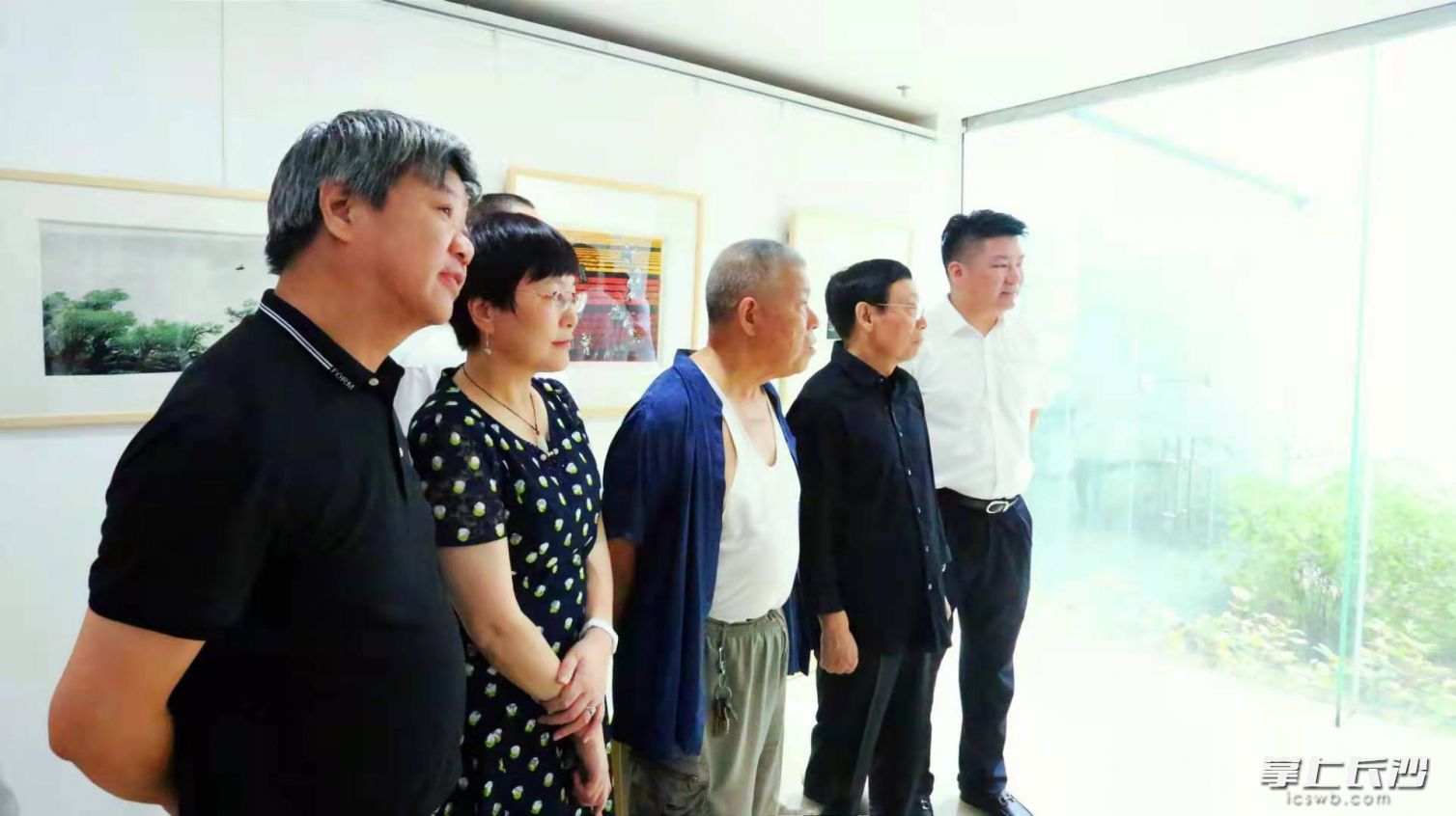 精美作品令人驻足观看。长沙晚报通讯员 朱德军 供图