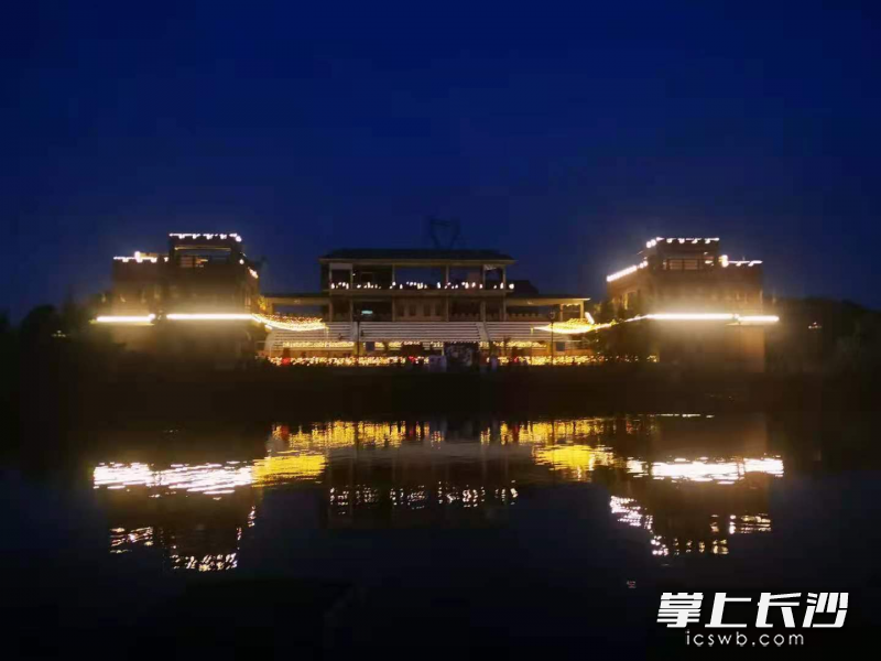 曾国藩行营水上清吧。